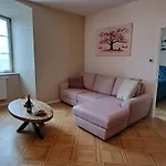 L'arbre Rose De Lägenhet Bergheim