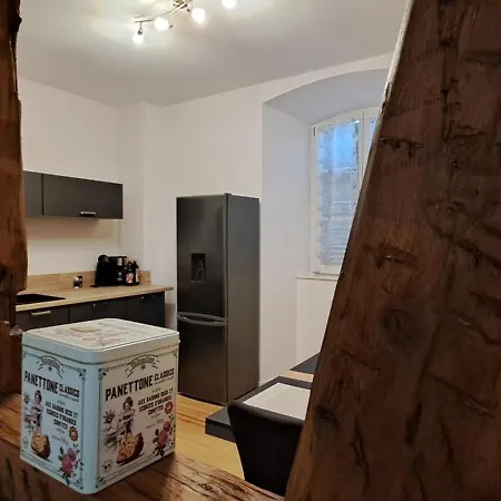 L'arbre Rose - Parking, Borne Ve Et Fibre