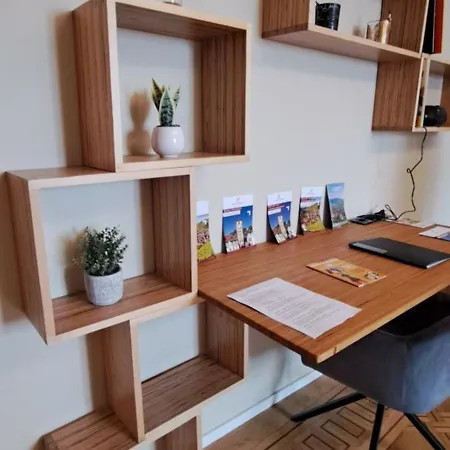 L'arbre Rose De Appartement Bergheim