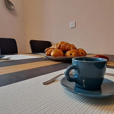 Appartement L'arbre Rose De *